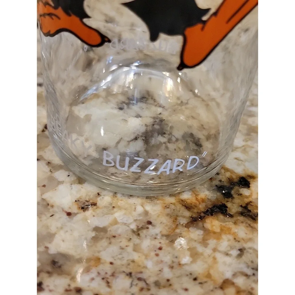Vintage 1973 Beaky Buzzard Glass Pepsi Collector Series Looney Tunes Warner Bros